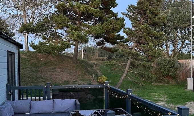 Porthcawl Cabin | Luxury 3BR Lodge in Trecco Bay, Porthcawl