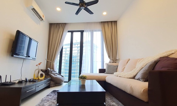 Pantai Dalam Apartment | Luxury Apartment with direct link-bridge to LRT