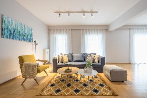 Athens Apartment | Luxury Athens Living 3BR with Balcony