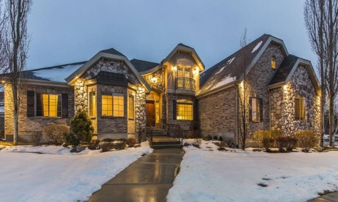 Provo Apartment | Luxury Basement Full Apartment with Private Entrance