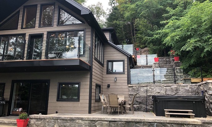 Lac-Simon Ski Chalet | LUXURY CHALET LA MERVEILLE