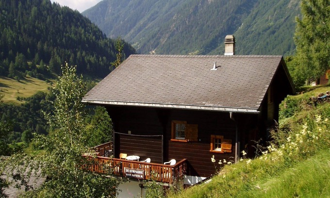 Kippel Ski Chalet | Luxury chalet, stunning views - hike & ski in UNESCO World Heritage Site