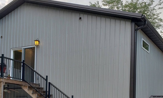 Norwalk House | Luxury Country Chic Loft Apt on the Great Western Bike Trail Handicapped Access.