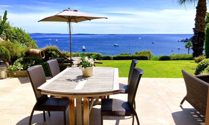 Theoule-sur-Mer Apartment | Luxury duplex apartment at Imperial Bay Théoule sur Mer