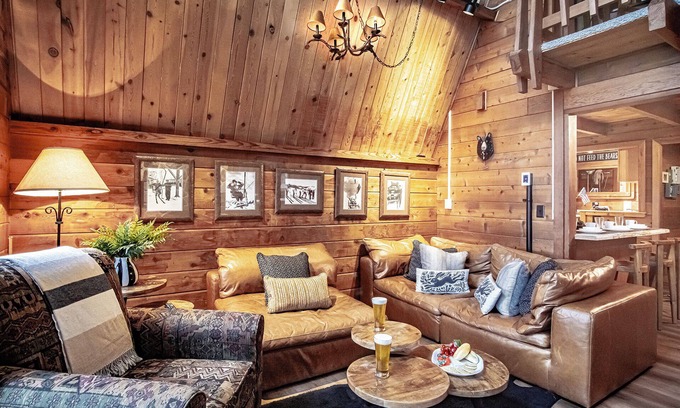 Snowshoe House | Luxury Fall Escape | North Westridge 111, 6BR