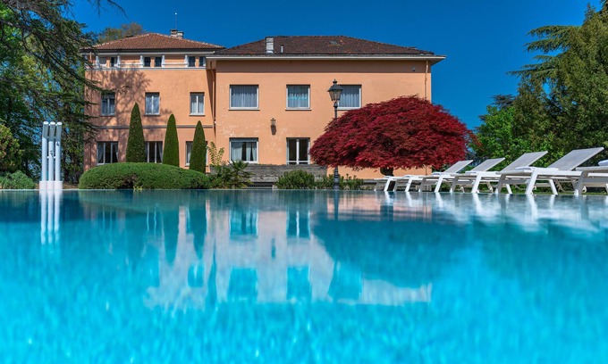 Canelli Villa | Luxury Hilltop Villa - 30.000 sqm Secular Park - Large Swimming Pool