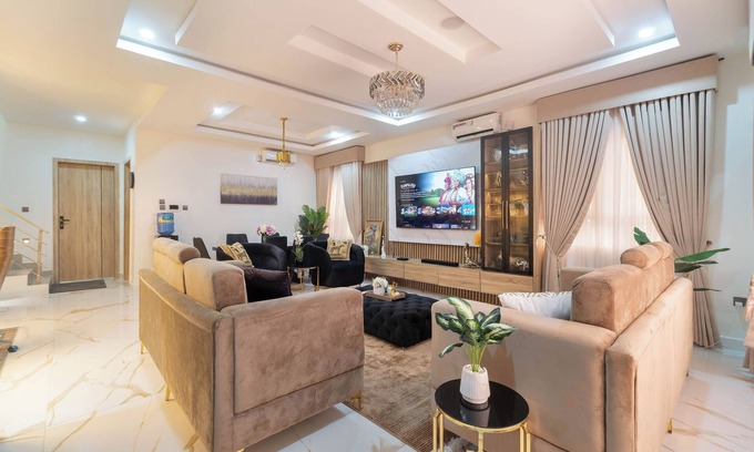 Ofin Apartment | Luxury Lagos Apartment with 3 Bedrooms
