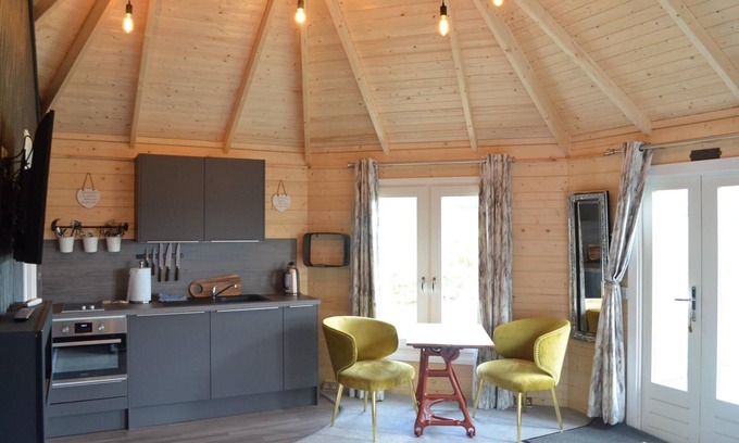 Fintry Cabin | Luxury lodge