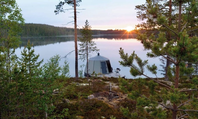 Los Boat Rental | Luxury Off-Grid Dream in Hamra National Park.