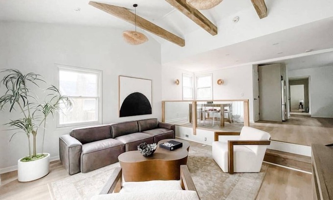 Pittsford House | *Luxury Pittsford Village 3Br at the Demler House*