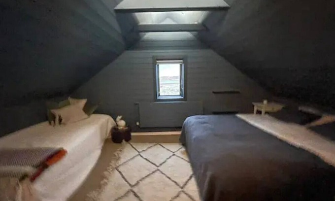 Kjosarhreppur House | Luxury renovated farmhouse with private hot tub and amazing views