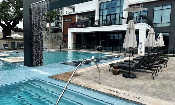 McNeil Apartment | Luxury Resort-Style Apt Pool