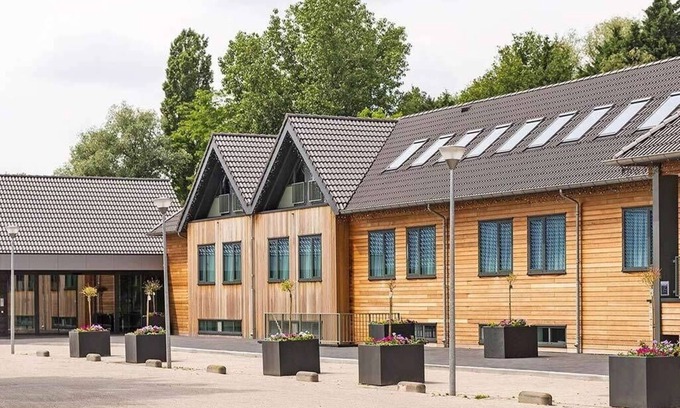 Uden Hotel | Luxury Room with Patio Free Parking Close to Nijmegen and Eindhoven