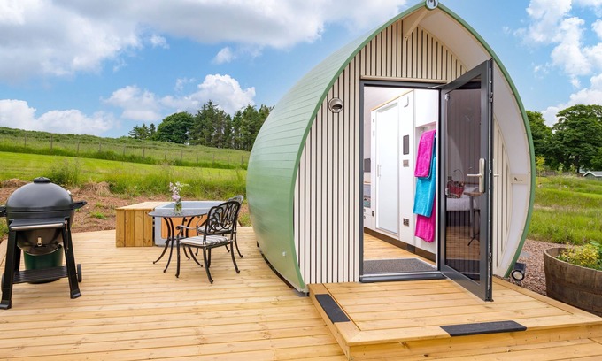 Lauder Cabin | Luxury Secluded Tiny Home Glamping Pod with Private Hot Tub & Stunning Views ✨