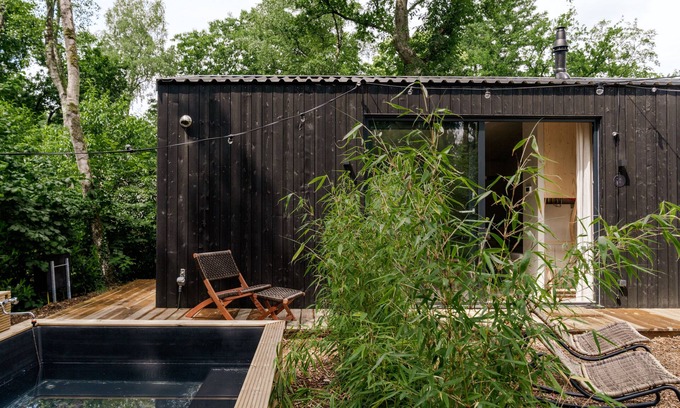 Nunspeet House | Luxury Spa Tiny House with hottub, in the woods, Japandi style