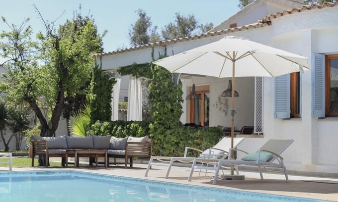 Les Palmeres Villa | Luxury Villa close to the beach with heated Pool and lovely mountain views