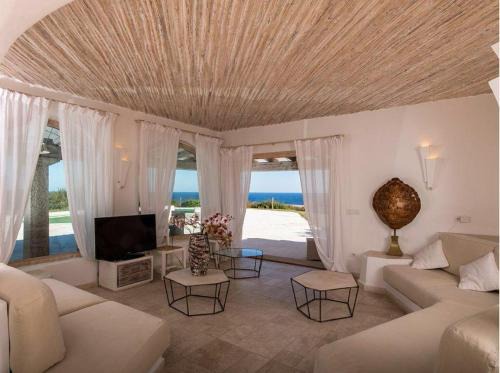Porto Cervo Villa | Luxury Villa in Cala del Faro