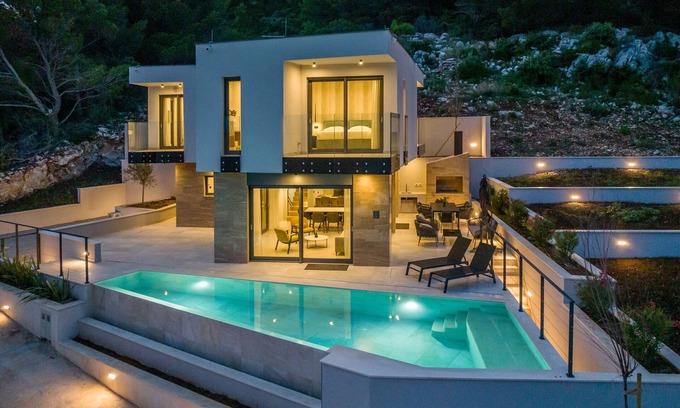 Orebic Villa | Luxury Villa Luce, right on the beach