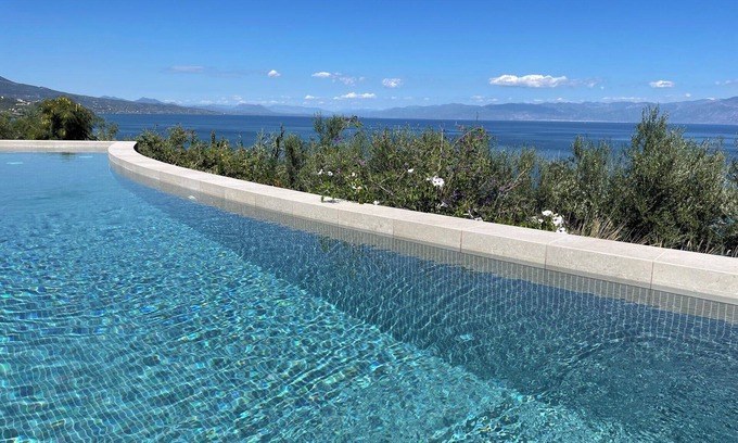 Koroni House | Luxury Villa with Private Swimming Pool & Sea View