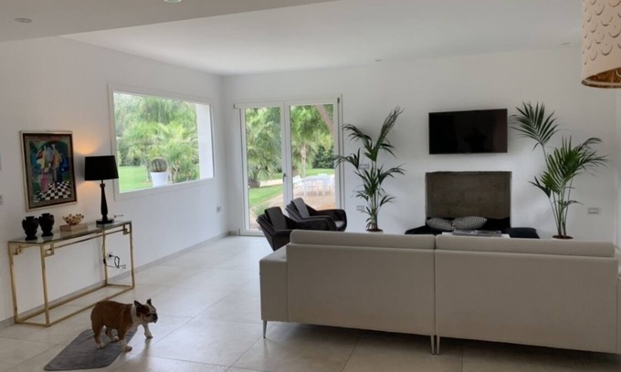 Mesagne Villa | Luxury villa with pool Mesagne br