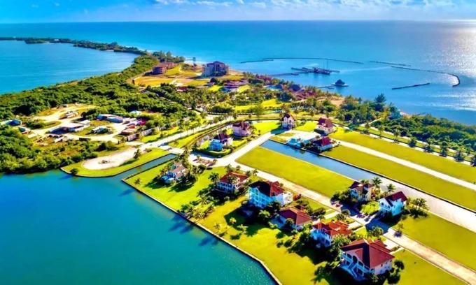 Sittee Point Villa | Luxury Waterfront Home + RESORT ACCESS! No sargassum!