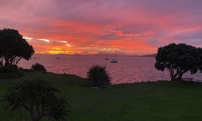 One Tree Point House | Luxury Waterfront