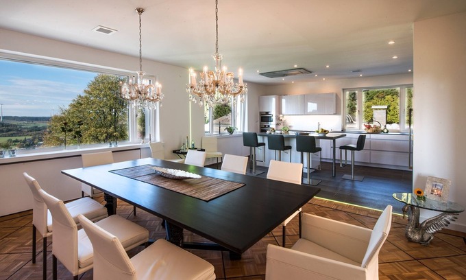 Schauenstein Apartment | Luxus-Ferienwohnung (260qm) mit 160qm großer Sonnenterrasse und exklusivster technischer Ausstattung