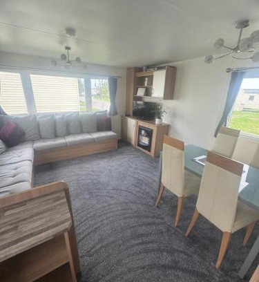 Rhyl Resort | Lyon's Robin Hood Rhyl 8 Berth Caravan