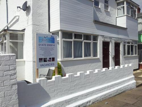 Cleethorpes House | M and J Guest House