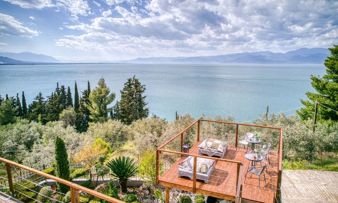 Bouvet Island Apartment | Magical View Studios 2 Asproneri, Kamena Vourla