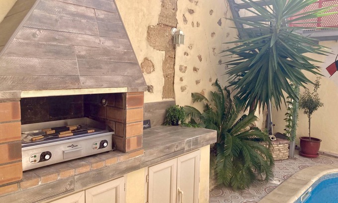 Florensac House | Magnificent house with heated pool 10 minutes from the beach