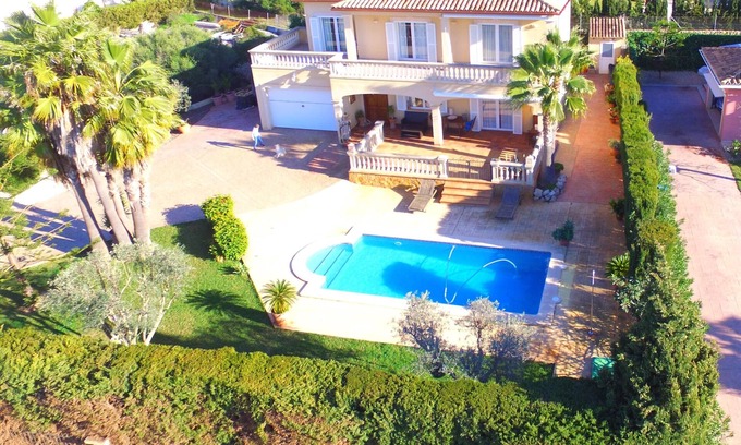 Sa Torre Villa | MAGNIFICENT VILLA WITH SEA AND MOUNTAIN IDEAL FOR FAMILIES WITH POOL