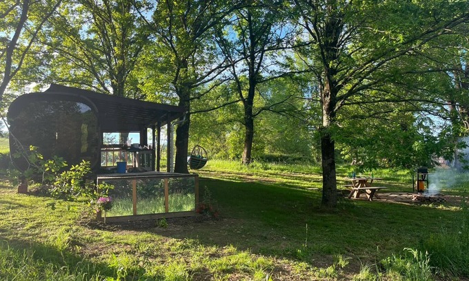 Ozenx-Montestrucq Ski Chalet | Magnificent wooden chalet lost in the Béarn countryside.