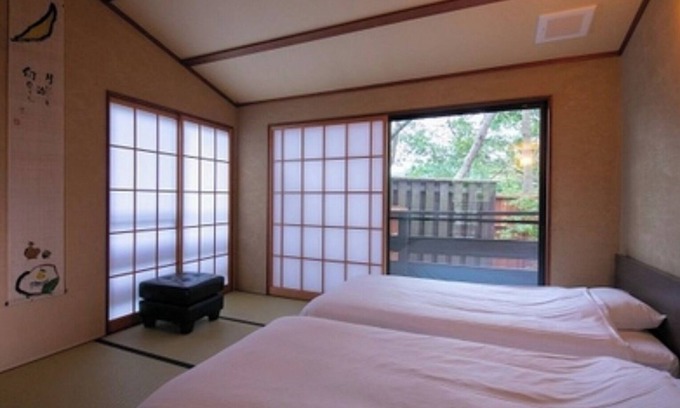 Yufuin Onsen Hotel | Main Building JapaneseWestern style room Sango 1/Yufu Ōita