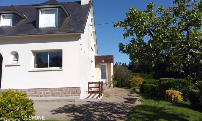 Plouegat-Guerand House | Maison à la Campagne, au Calme - 53 m2