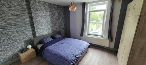 Erquelinnes House | Maison chaleureuse