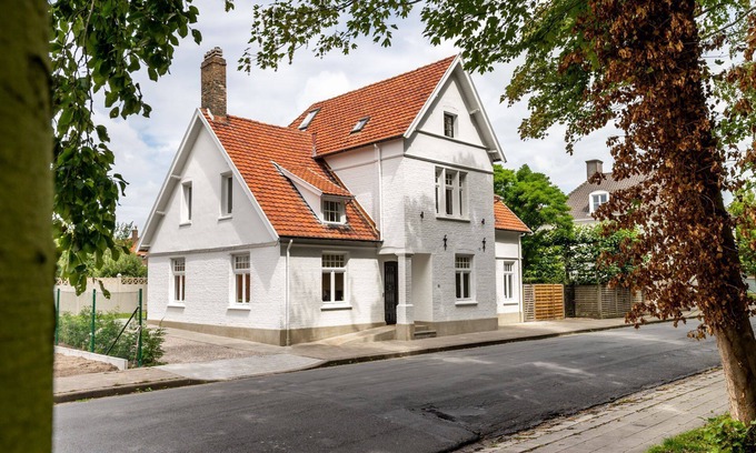 Sint-Kruis House | Maison Chartreuse: historic home in the outskirts of Bruges