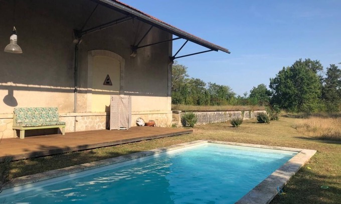 Vieux-Mareuil House | Maison de Campagne "ancienne Gare Rénovée" Dans le Parc du Périgord Limousin