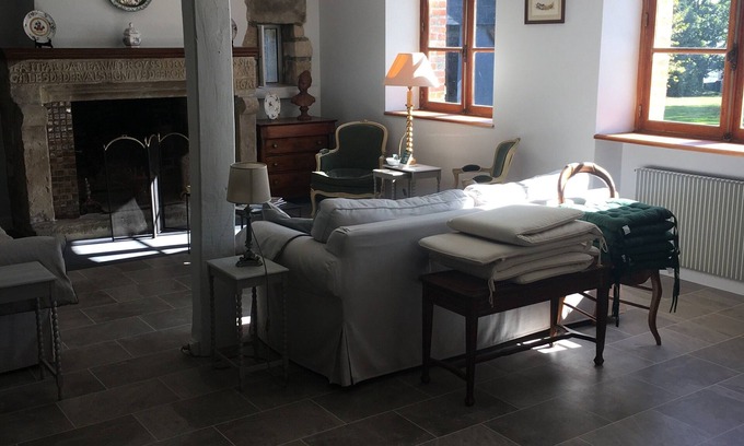 Broons House | Maison de Campagne Entièrement Rénovée, Cheminées, Parc Paysager,41 km de la Mer