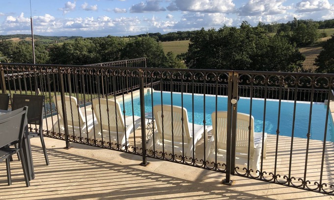 Simorre House | Maison de Campagne Entièrement Rénovée en Pleine Nature Gersoise