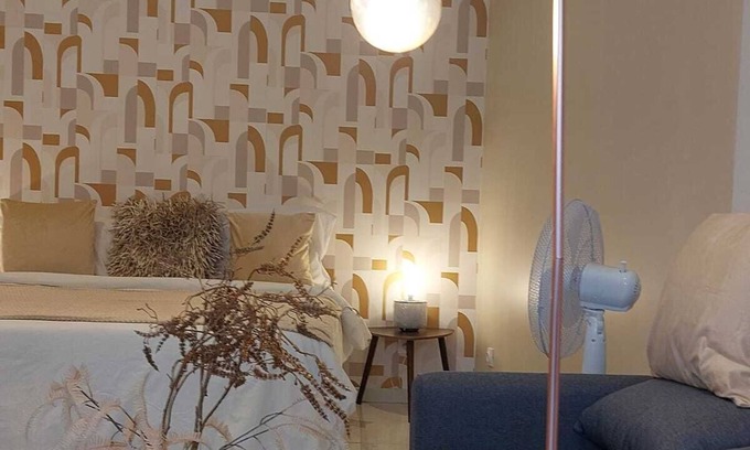 Stains House | Maison de Charme, Paris, Stade de France