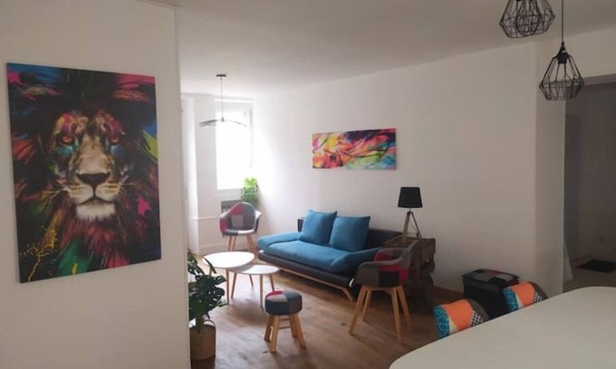 Civray House | Maison de Ville Très Lumineuse