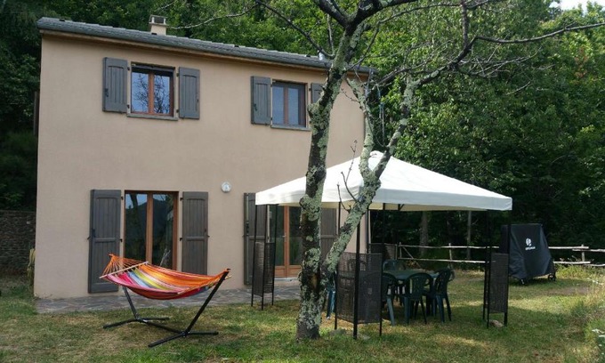 Saint-Frezal-de-Ventalon House | Maison Familiale en Cévennes