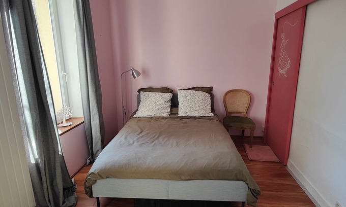 Saint-Just-Saint-Rambert Villa | Maison Avec Piscine et vue Superbe 6 à 8 Personnes