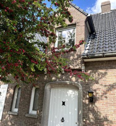 Hertsberge House | Maison Frieda