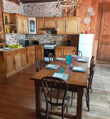 Saint-Benoit-du-Sault House | maison médiéval pour six personnes