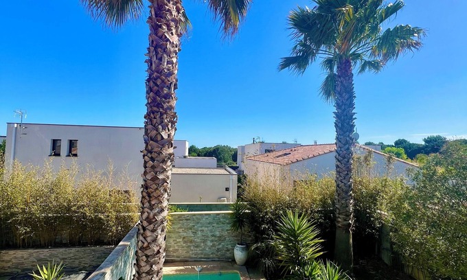 Perols House | Maison Palmeraie Avec Jardin et Piscine