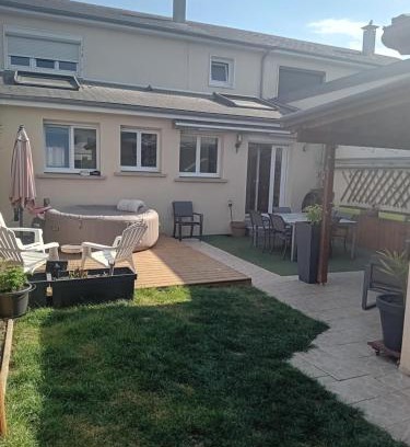 Mulsanne House | Maison proche du circuit des 24h du Mans