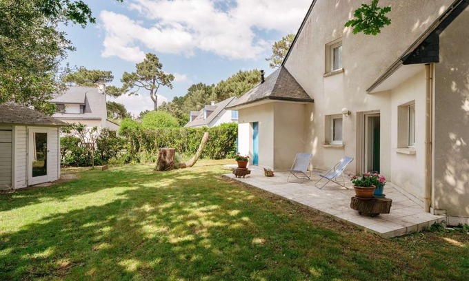 Carnac Villa | Maison spacieuse à Carnac, proche plage, 3 terrasses, jardin clos, Wifi, pour 7 pers, 2* - FR-1-477-220