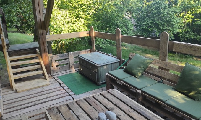 Le Mans Metropole Cabin | Maisonnette Perchée, Aménagée au Cœur de la Nature